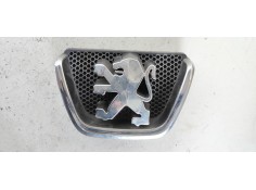 Recambio de rejilla delantera para peugeot 206 berlina 2.0 16v cat referencia OEM IAM 9628688677  
