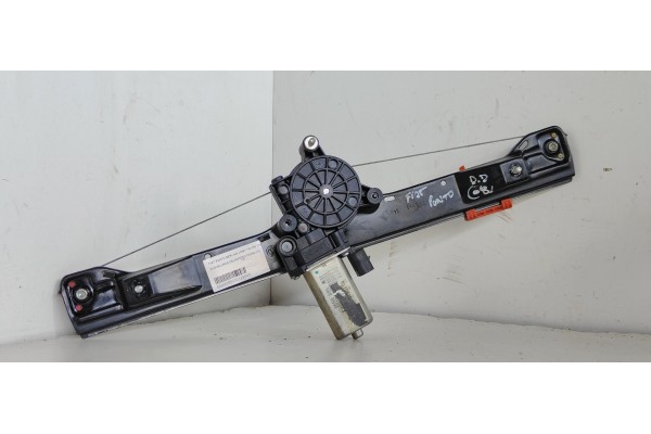 Recambio de elevalunas delantero derecho para fiat punto berlina (188) 1.9 jtd cat referencia OEM IAM   