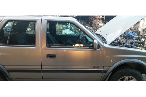 Recambio de puerta delantera derecha para opel frontera a 2.5 turbodiesel referencia OEM IAM   