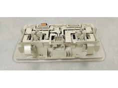Recambio de luz interior para toyota yaris 1.0 i 68 referencia OEM IAM 812600D070  