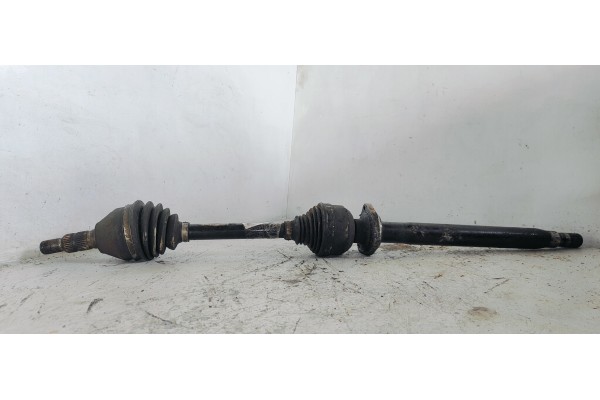 Recambio de transmision delantera derecha para opel insignia berlina 2.0cdti 130 fap referencia OEM IAM 13219092  