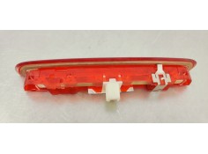 Recambio de luz central de freno para toyota yaris 1.0 i 68 referencia OEM IAM 815700D152  