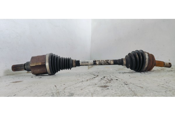 Recambio de transmision delantera izquierda para citroen c4 berlina 1.5 hdi 130 fap referencia OEM IAM 9827832580  