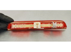 Recambio de luz central de freno para toyota yaris 1.0 i 68 referencia OEM IAM 815700D152  