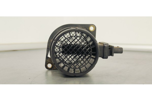Recambio de caudalimetro para hyundai i30 1.6 crdi 115 referencia OEM IAM 9220930004  