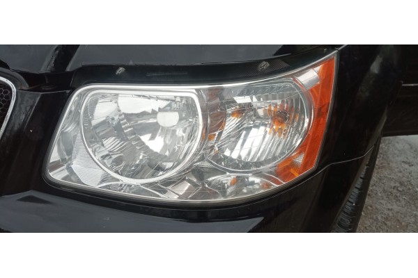 Recambio de faro izquierdo para pontiac torrent m1 referencia OEM IAM   