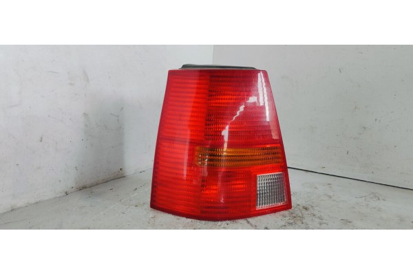 Recambio de piloto trasero izquierdo para volkswagen golf iv variant (1j5) 1.6 i 100 referencia OEM IAM 1J9945257A  