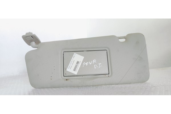 Recambio de parasol izquierdo para renault captur 1.2 i turbo 118 referencia OEM IAM 964012136R  