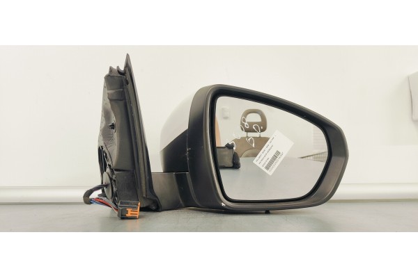 Recambio de retrovisor derecho para peugeot 3008 1.5hdi 130 fap referencia OEM IAM E20415163  