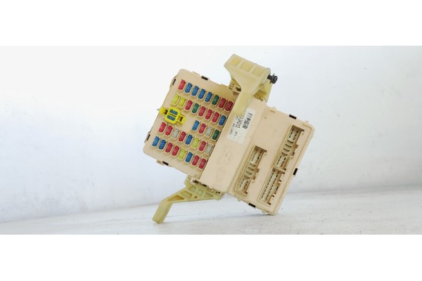 Recambio de caja reles / fusibles para hyundai sonata (nf) 2.0crdi 140 fap referencia OEM IAM 919503K010  