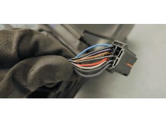 Recambio de retrovisor derecho para peugeot 3008 1.5hdi 130 fap referencia OEM IAM E20415163  