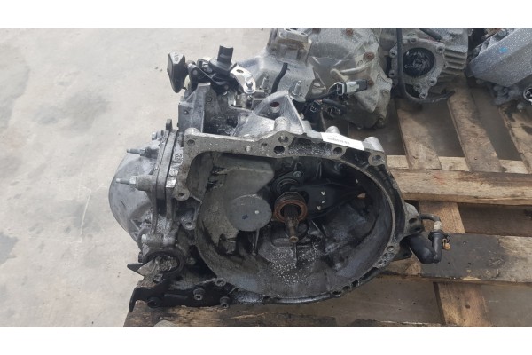 Recambio de caja cambios para citroen c4 picasso seduction referencia OEM IAM 20MB32  