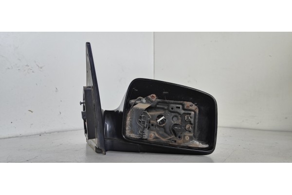 Recambio de retrovisor derecho para kia sorento 2.5 crdi cat referencia OEM IAM A045988  