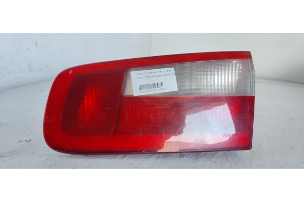 Recambio de piloto trasero derecho interior para renault laguna ii (bg0) confort expression referencia OEM IAM   