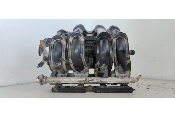 Recambio de colector admision para ford focus berlina (cap) ambiente (d) referencia OEM IAM 4M5G9424CB  
