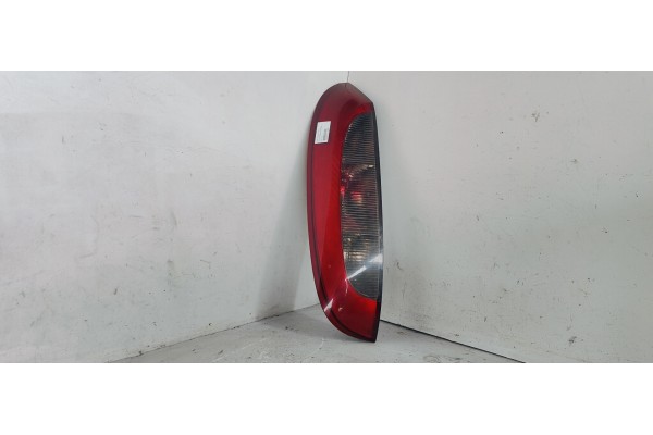 Recambio de piloto trasero izquierdo para opel corsa c 1.0i 60 referencia OEM IAM 09114336  