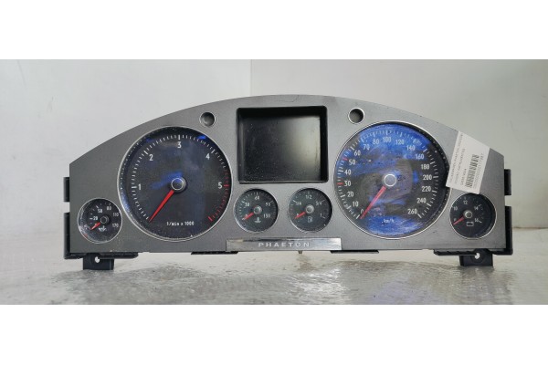 Recambio de cuadro instrumentos para volkswagen phaeton (3d2/3d8) 3.0 tdi 224 4x4 referencia OEM IAM 0263619304  