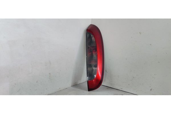 Recambio de piloto trasero derecho para opel corsa c 1.0i 60 referencia OEM IAM 09114337  