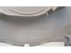 Recambio de luz interior para citroen c4 picasso 1.6 hdi 120 fap referencia OEM IAM 9678124177  