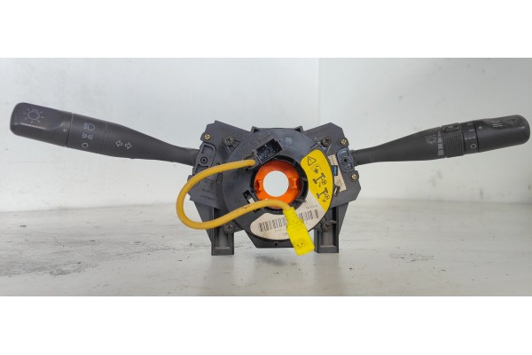 Recambio de mando multifuncion para land rover freelander (ln) kitesurf familiar referencia OEM IAM 54034911  