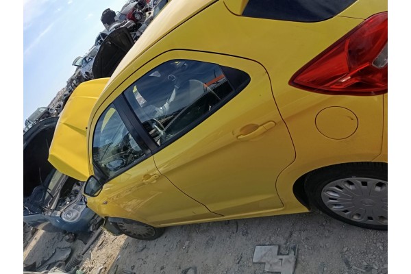 Recambio de puerta trasera izquierda para ford ka+ black / white referencia OEM IAM   