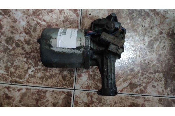 Recambio de motor limpia delantero para mg midget 1500 referencia OEM IAM   