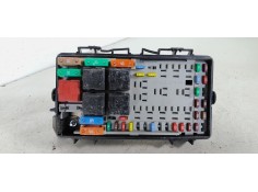 Recambio de caja reles / fusibles para opel corsa d 1.3 16v cdti referencia OEM IAM 13217394EH  