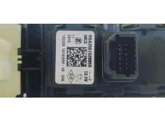 Recambio de mando elevalunas delantero izquierdo para renault captur 1.2 i turbo 118 referencia OEM IAM 255702886R  