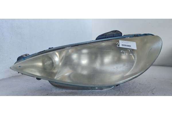 Recambio de faro izquierdo para peugeot 206 berlina 1.4 hdi referencia OEM IAM   
