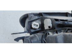 Recambio de faro izquierdo para peugeot 206 berlina 1.4 hdi referencia OEM IAM   