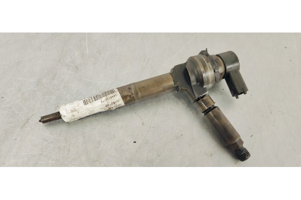 Recambio de inyector para opel astra h berlina enjoy referencia OEM IAM 0445110175  