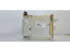 CAJA RELES / FUSIBLES 8273052K40 