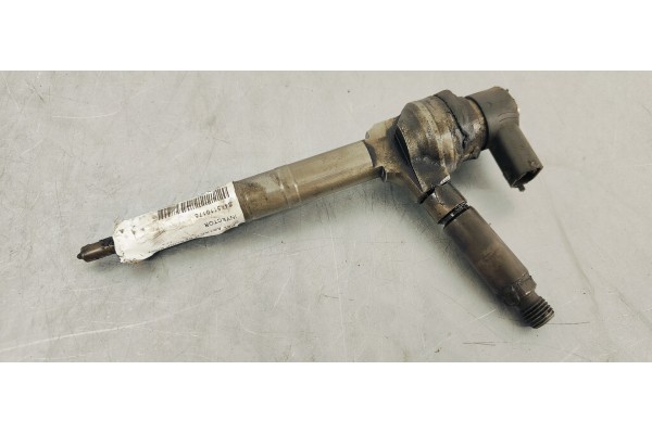 Recambio de inyector para opel astra h berlina enjoy referencia OEM IAM 0445110175  