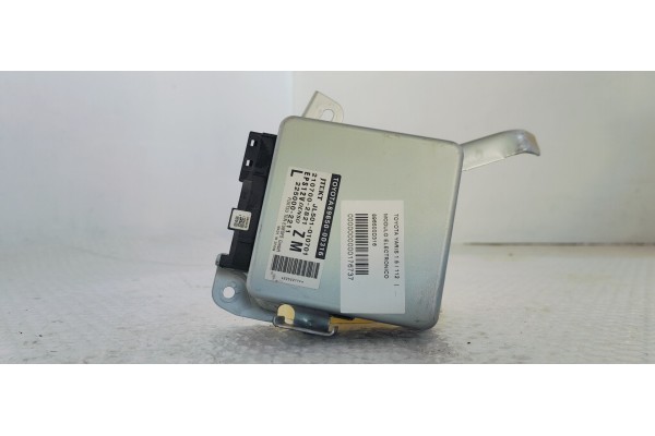 Recambio de modulo electronico para toyota yaris 1.5 i 112 referencia OEM IAM 896500D316  