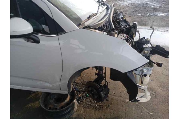 Recambio de aleta delantera derecha para citroen c3 1.6 hdi 75 fap referencia OEM IAM   