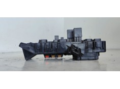 Recambio de caja reles / fusibles para toyota avensis berlina (t 22) 1.6 luna (5-ptas.) referencia OEM IAM 8273005020  