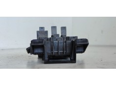 Recambio de caja reles / fusibles para toyota avensis berlina (t 22) 1.6 luna (5-ptas.) referencia OEM IAM 8273005020  