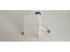 Recambio de deposito limpia para toyota rav 4 referencia OEM IAM 1789436040  