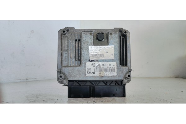 Recambio de centralita motor uce para volkswagen golf v berlina (1k1) conceptline (e) referencia OEM IAM 0281013685  