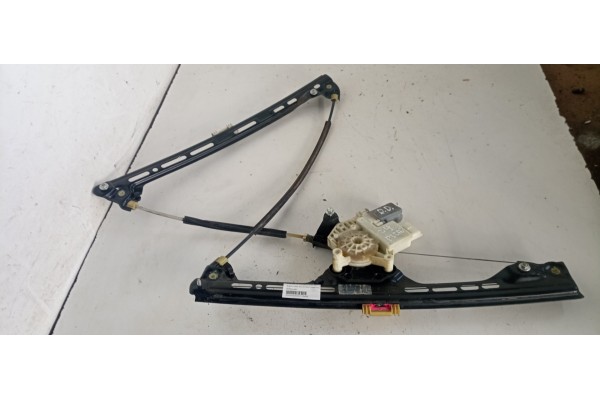 Recambio de elevalunas delantero derecho para citroen c4 picasso seduction referencia OEM IAM 9675924680  