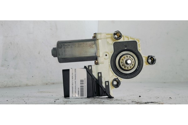Recambio de motor elevalunas trasero derecho para volkswagen golf iv berlina (1j1) conceptline referencia OEM IAM 1J4959812C  