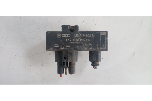 Recambio de caja precalentamiento para seat ibiza (6l1) 1.9 tdi referencia OEM IAM 898967000  