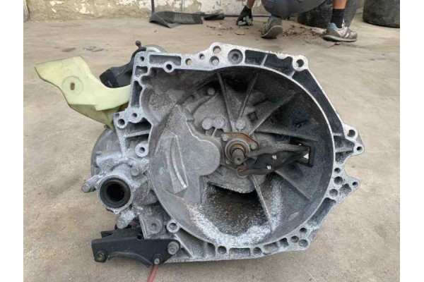 Recambio de caja cambios para peugeot 208 1.6 hdi 100 fap referencia OEM IAM 20ET31  