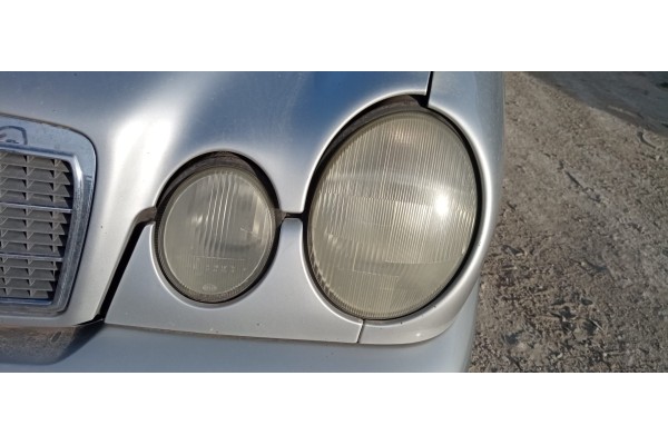 Recambio de faro izquierdo para mercedes-benz clase e (w210) berlina diesel 2.2 diesel cat referencia OEM IAM   