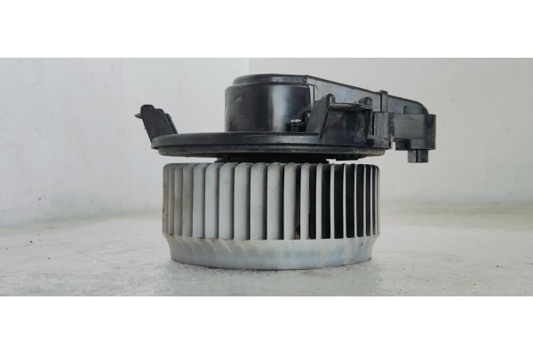 Recambio de ventilador calefaccion para fiat freemont (345) 2.0 jtd 140 fap referencia OEM IAM   