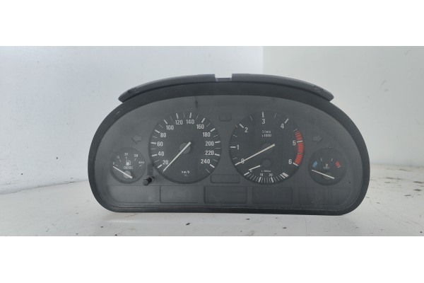 Recambio de cuadro instrumentos para bmw serie 5 berlina (e39) 520d referencia OEM IAM 62116903800  