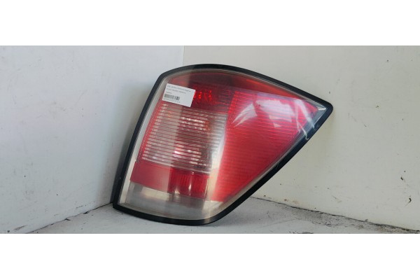 Recambio de piloto trasero derecho para opel astra h caravan elegance referencia OEM IAM 13223674  