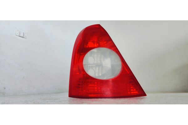 Recambio de piloto trasero izquierdo para renault clio ii fase ii (b/cb0) authentique referencia OEM IAM 8200071413  