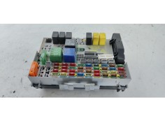 Recambio de caja reles / fusibles para opel zafira a 2.0 dti referencia OEM IAM 24412497  