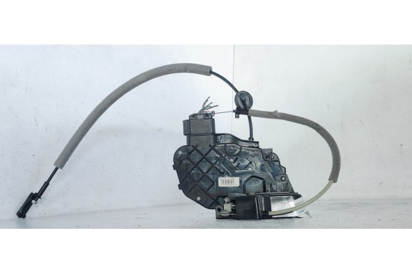 Recambio de cerradura puerta delantera izquierda para volvo xc60 2.4 d referencia OEM IAM 30799311  